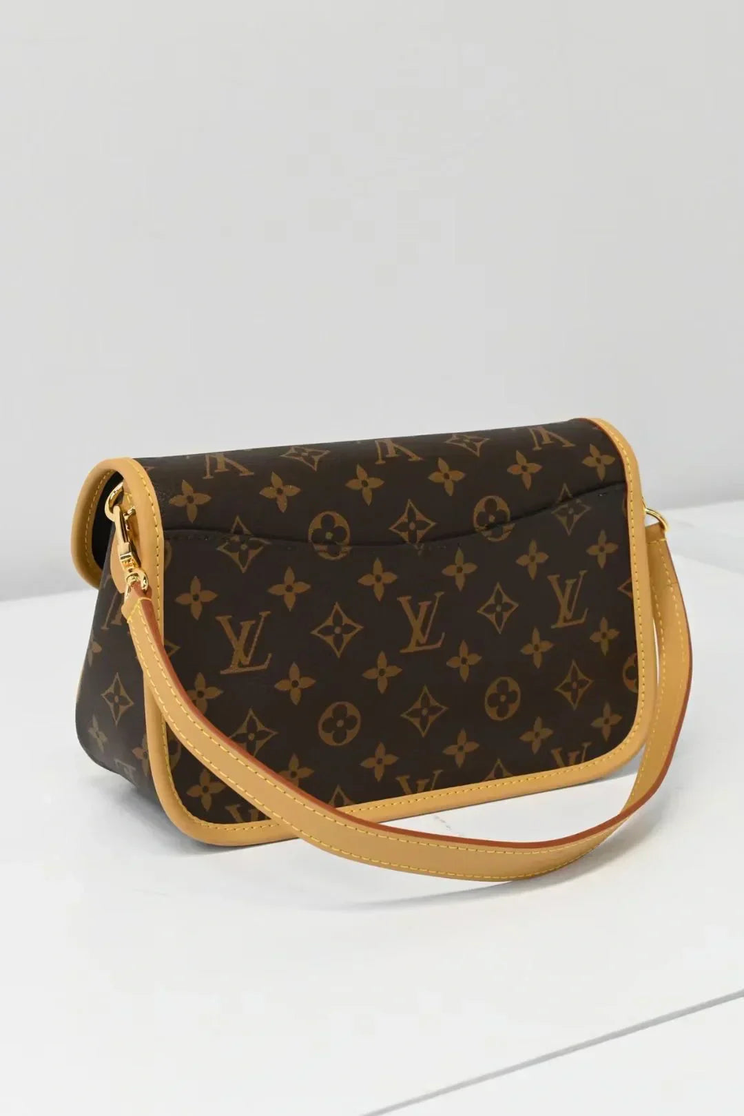 کیف دستی جعبه ای با الهام از وینتیج