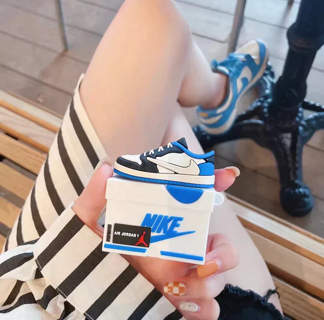 Pouzdra na sluchátka Nike\j AirPods