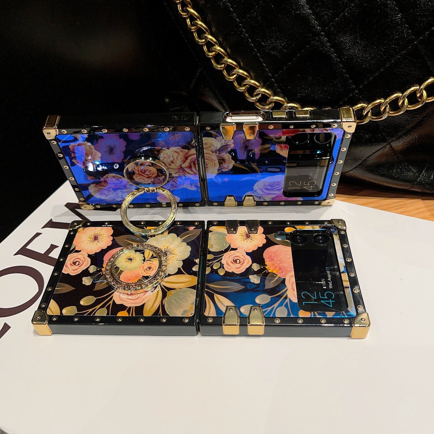 Kwadratowe etui do Samsunga Galaxy Z Flip6/5/4/3 5G „Iris Ring”