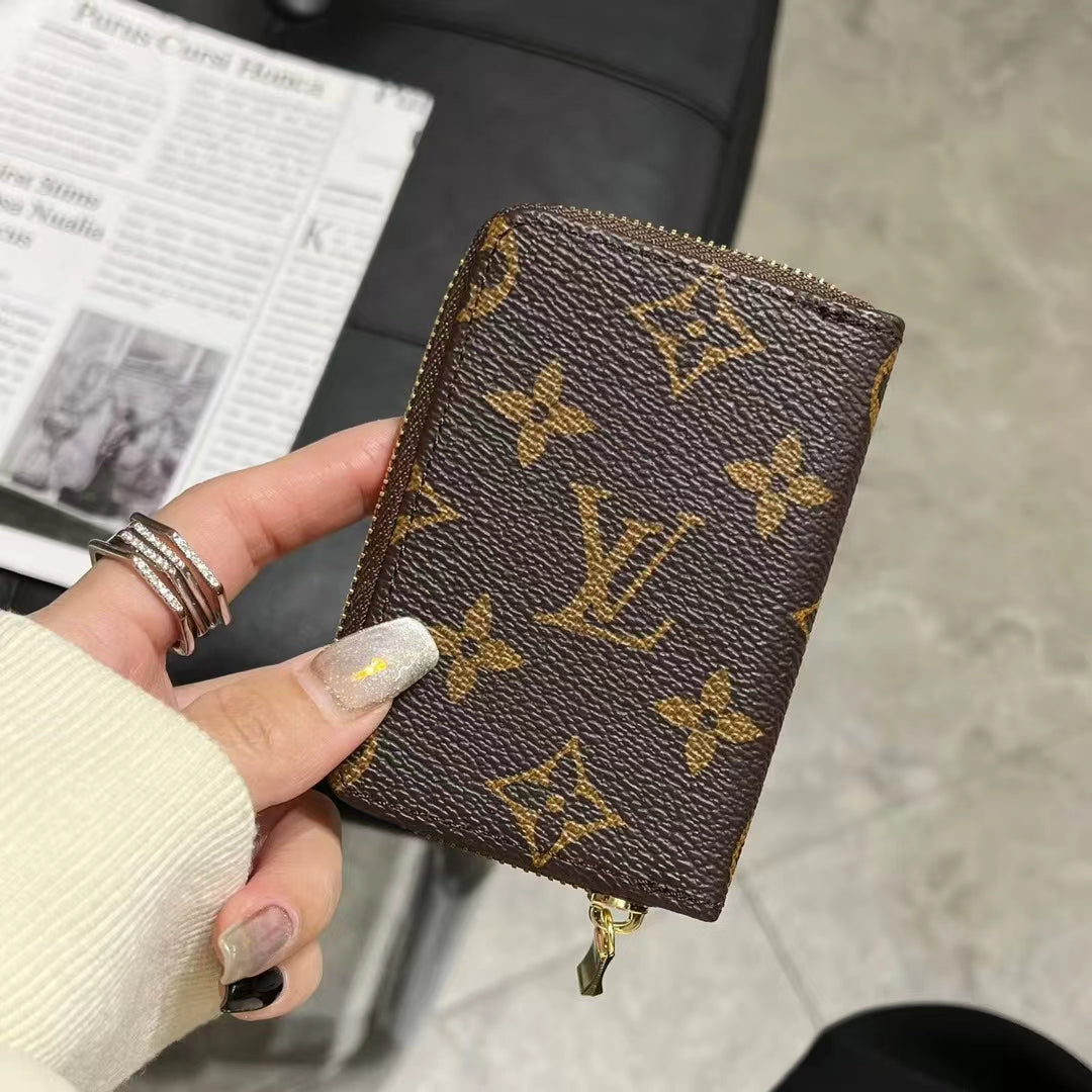 Luxusní kolekce Monogram Zipper Wallet – LV, GG a BBR