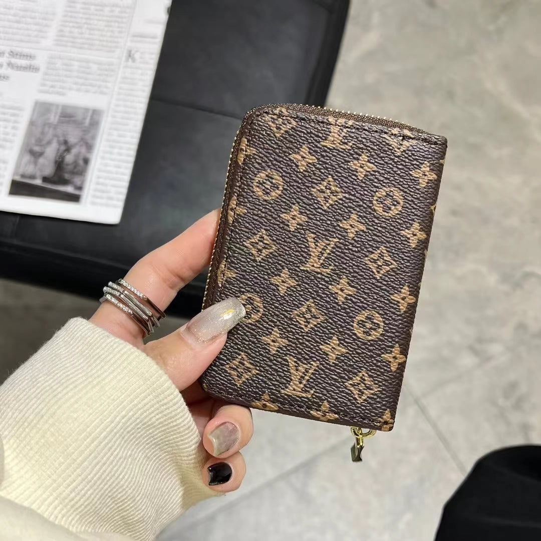 Luxusní kolekce Monogram Zipper Wallet – LV, GG a BBR