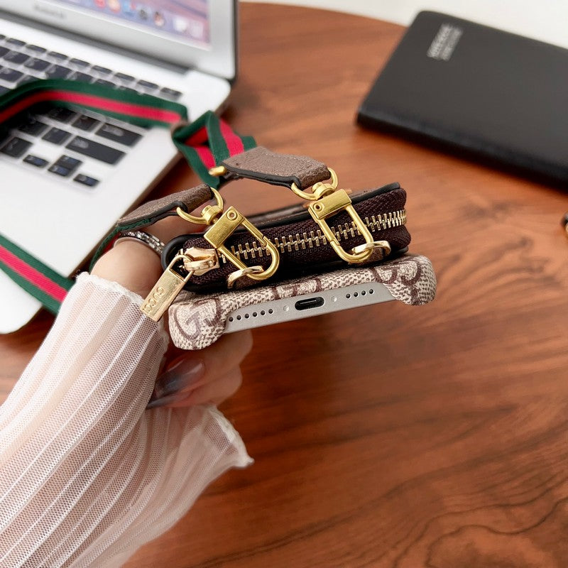 Etui na iPhone'a z łańcuszkiem na karty Lou GG