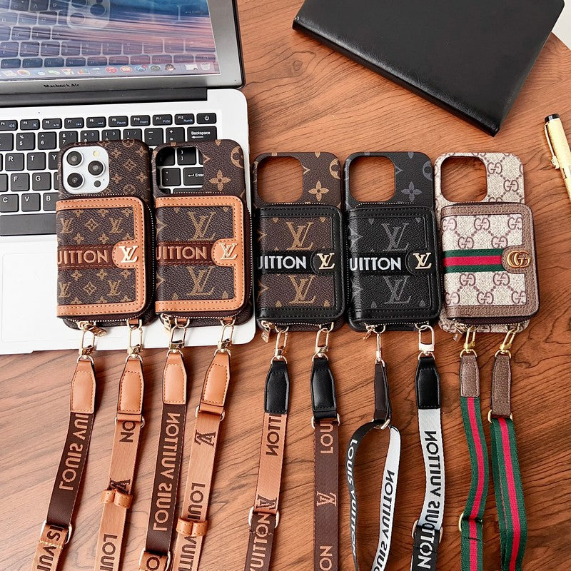 Etui na iPhone'a z łańcuszkiem na karty Lou GG