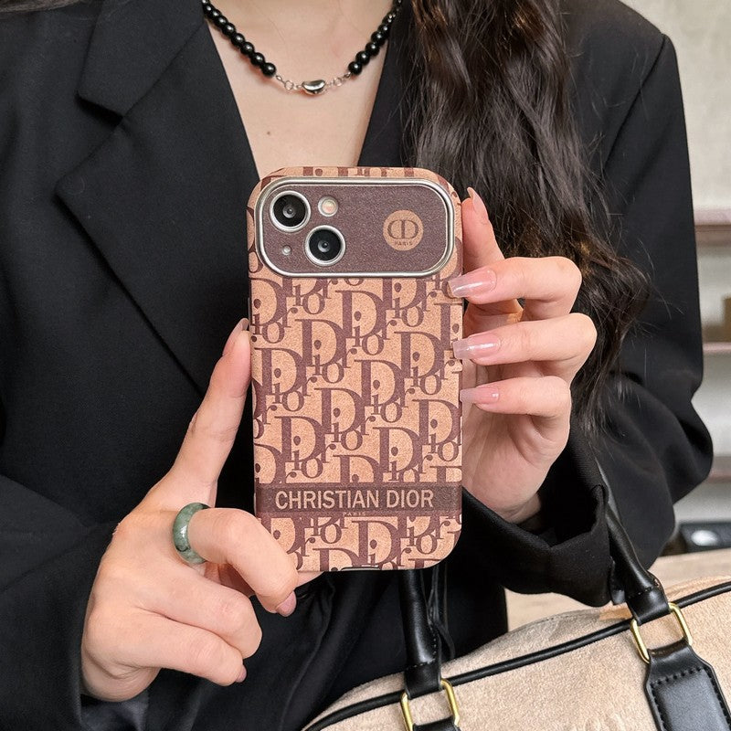 CD fehér és barna színű bőr iPhone tok