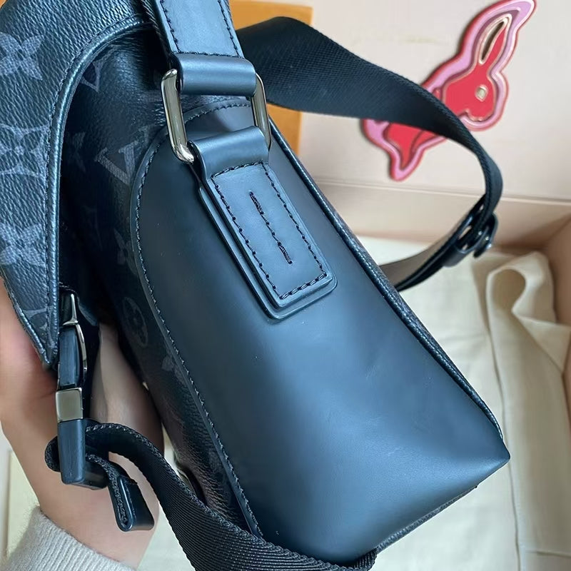 패셔너블하고 트렌디한 LV 메신저백