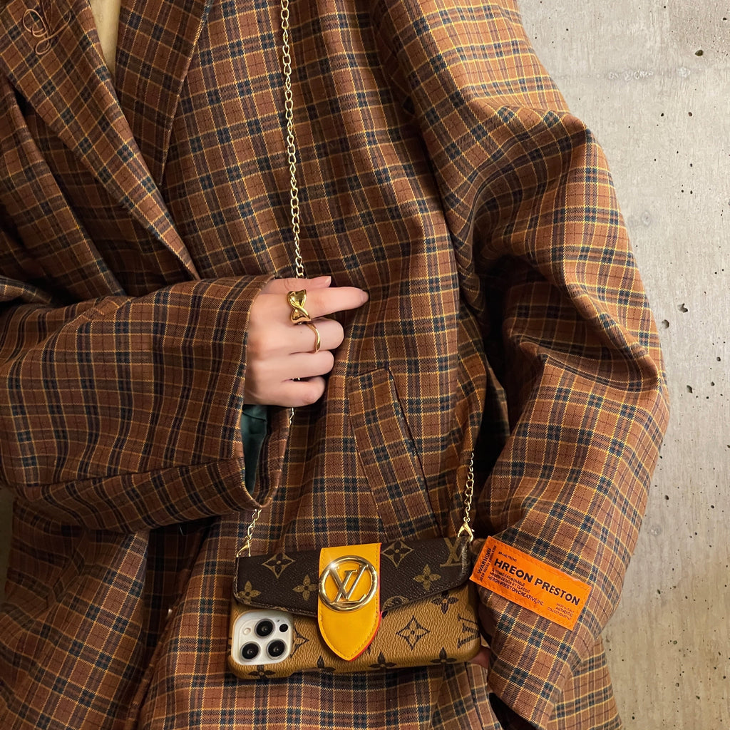 Pouzdro na iPhone Lou CrossBody Card Holder