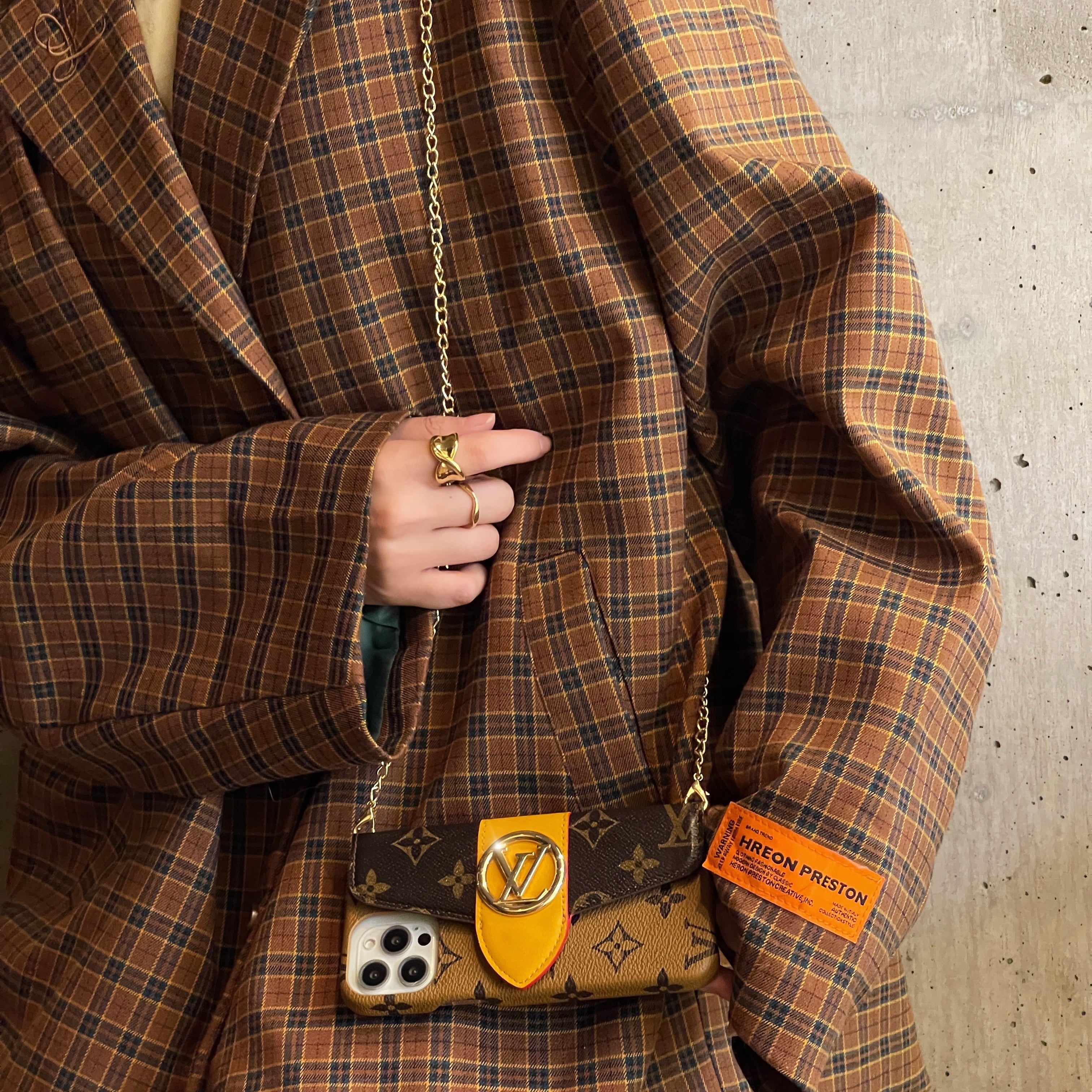 Pouzdro na iPhone Lou CrossBody Card Holder