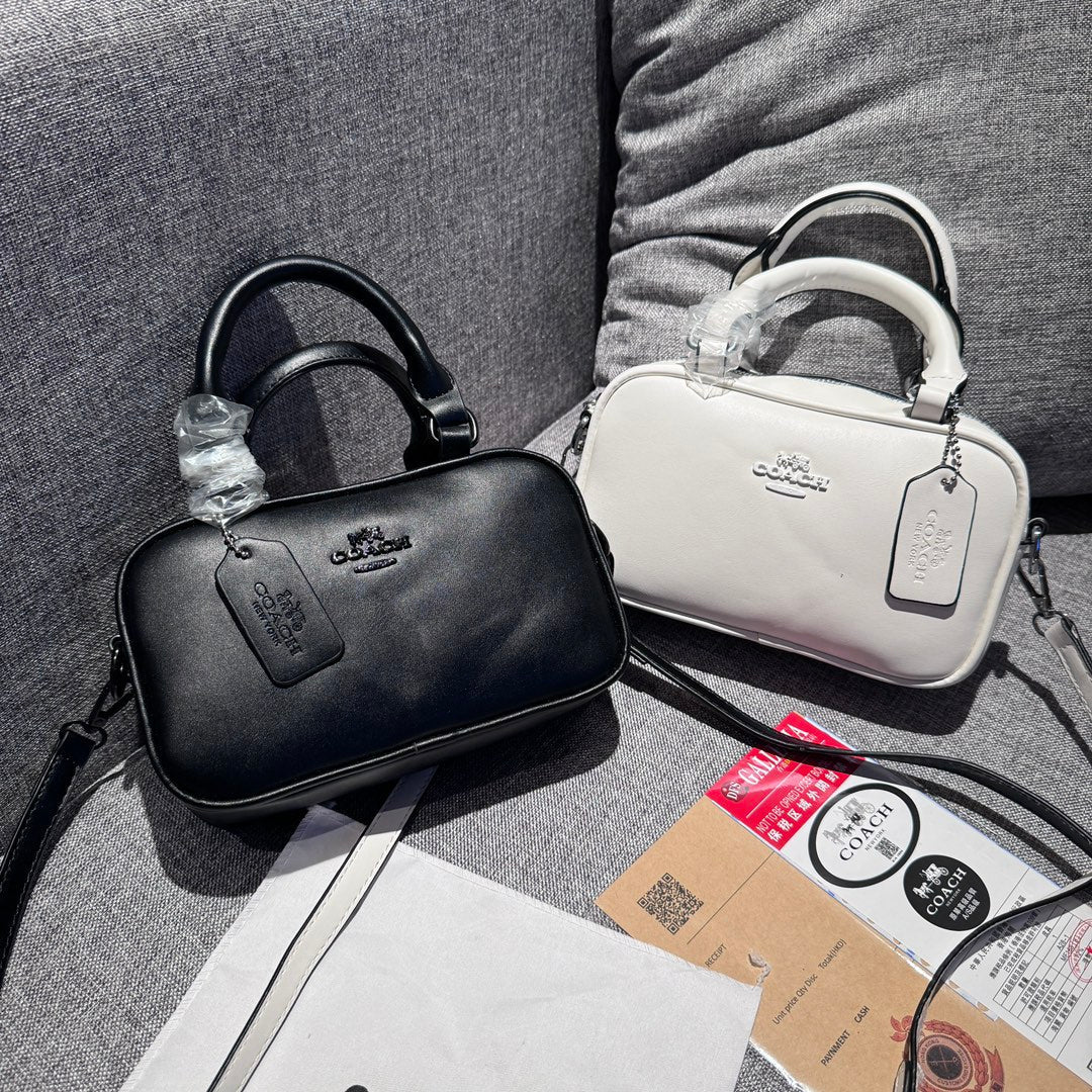 کیف دستی چرم زیبا: لمسی از لوکس سبک