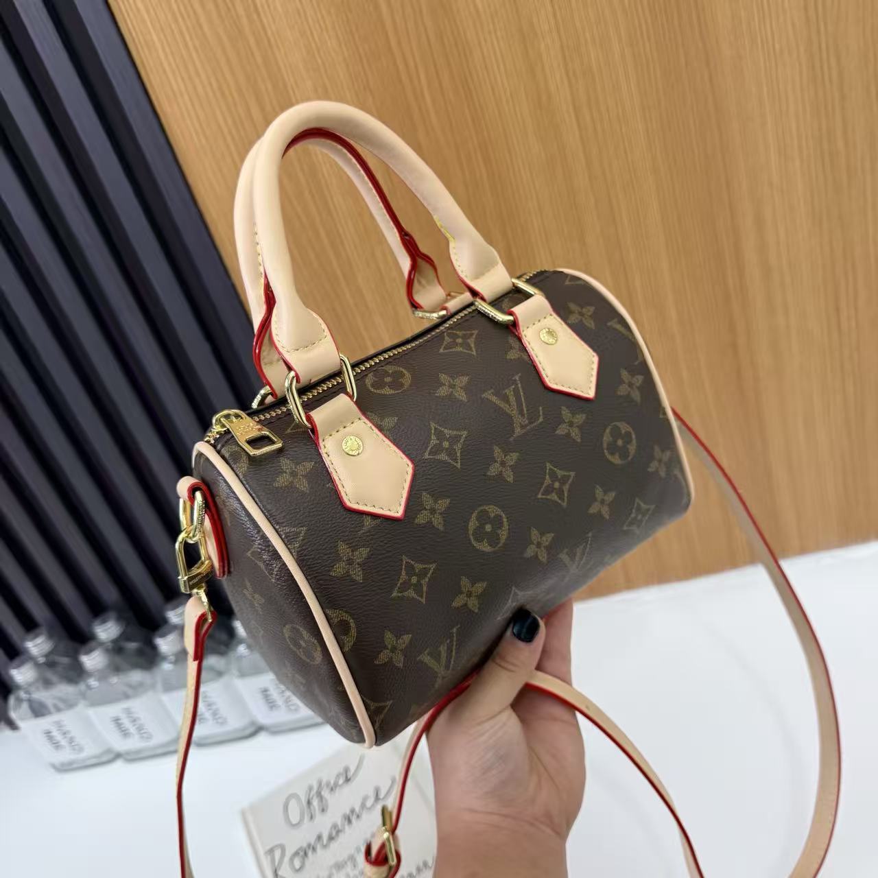 Geantă clasică Mini Baril Monogram