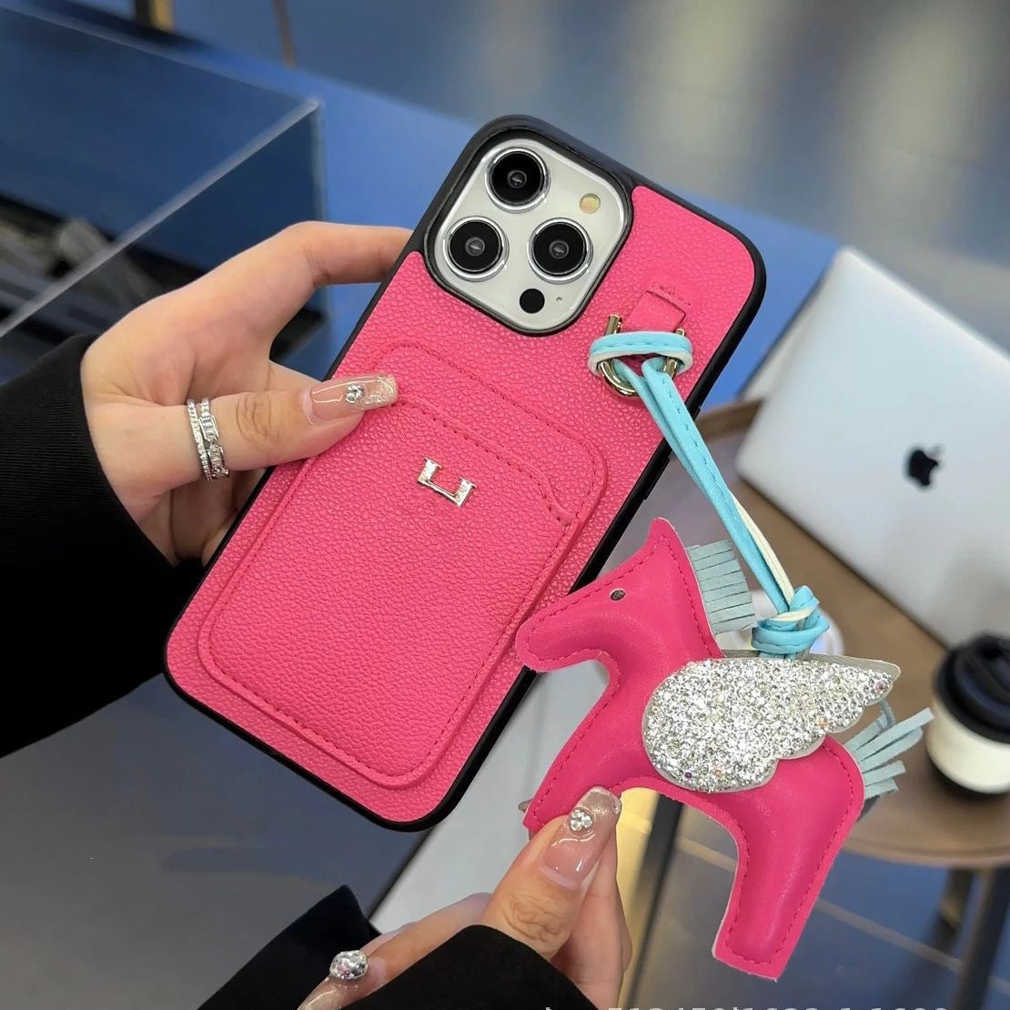 2025New arrival &nbsp;H Card Holder Leather Pendant iPhone Case