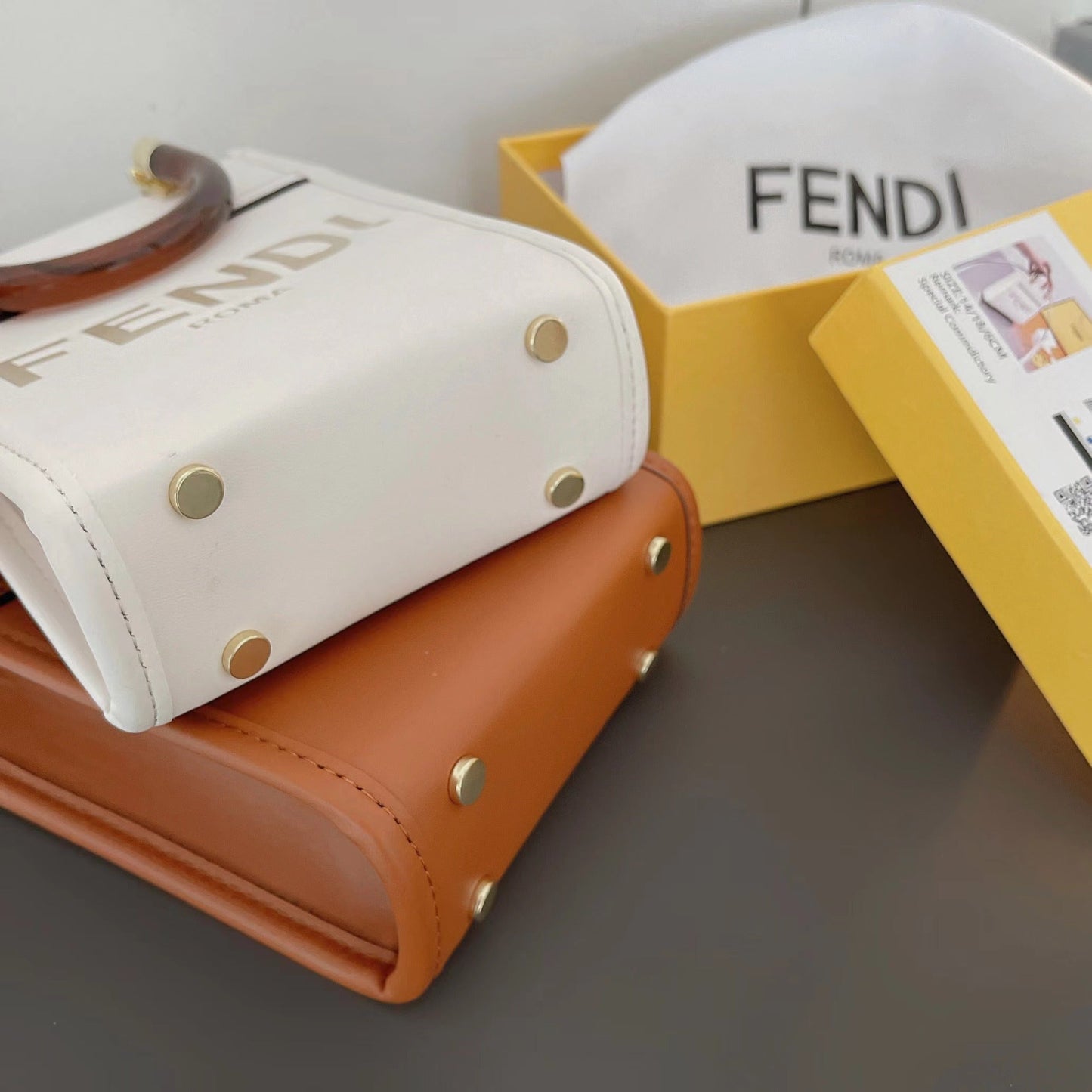 Sac fourre-tout classique avec bandoulière