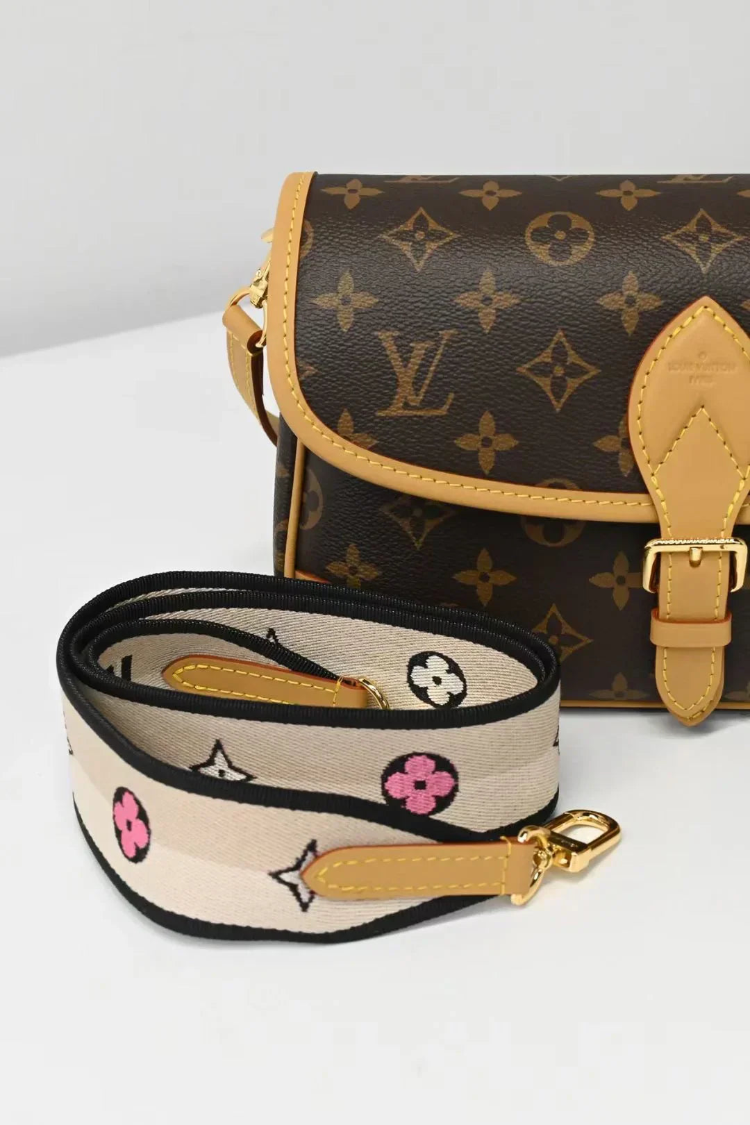 کیف دستی جعبه ای با الهام از وینتیج