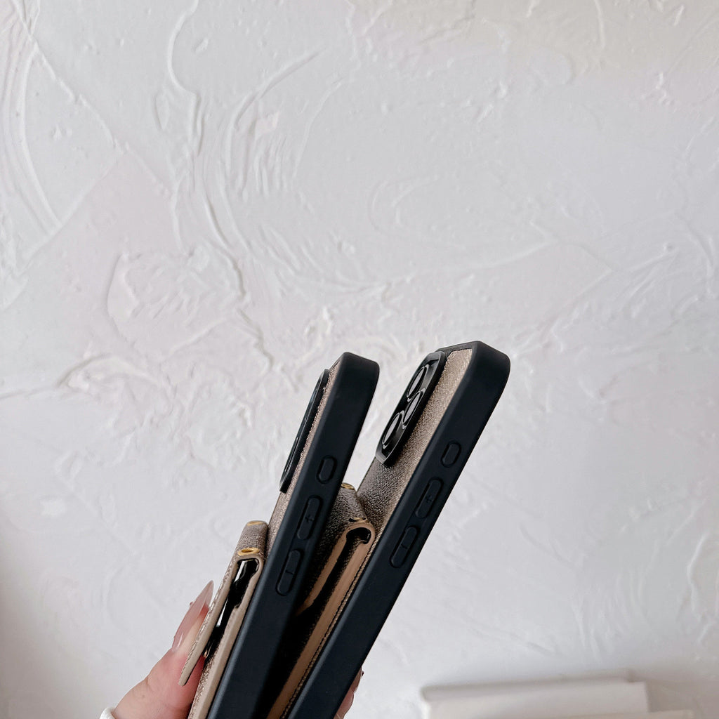 Pouzdro na iPhone Coach s držákem na kartu a popruhem Světle hnědé -SJ240513