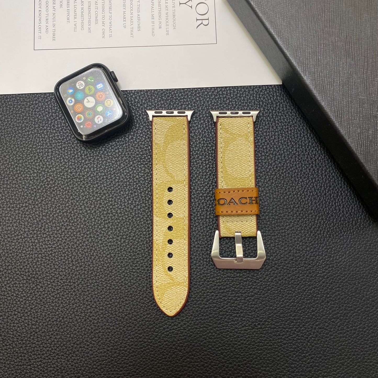 Skórzany pasek do Apple Watch Coach Coffee-YHK244221710