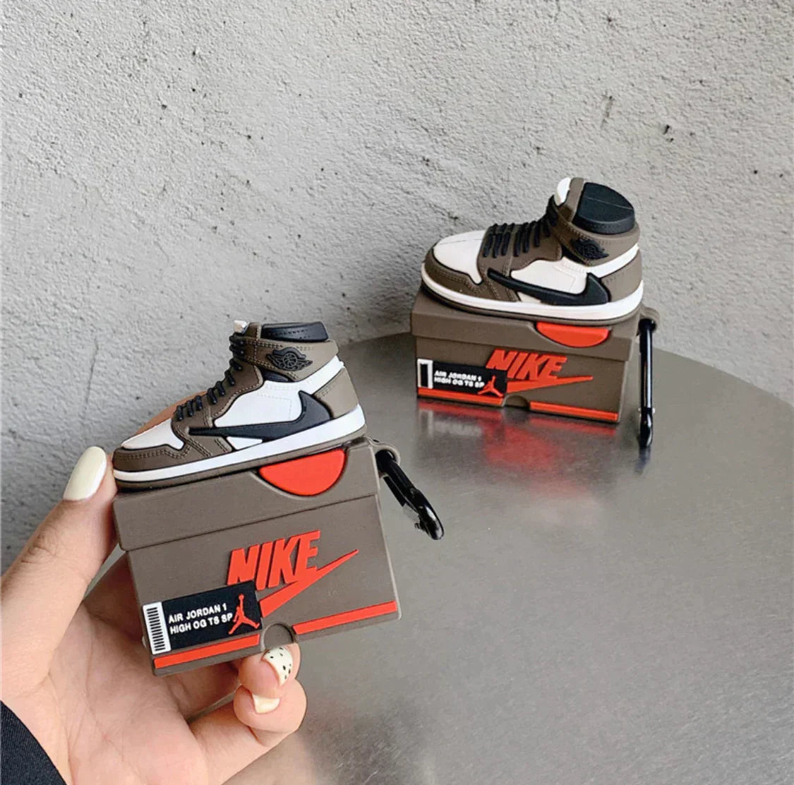 Pouzdra na sluchátka Nike Jordan Limit AirPods