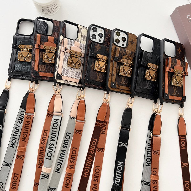 Lou Brown Crossbody Chain pouzdro na iPhone