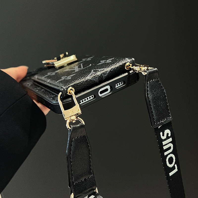 Chaîne de sac à cartes Lou noir Coque et skin iPhone