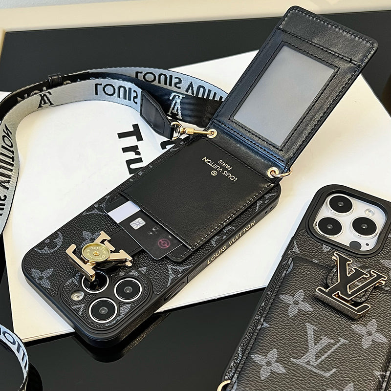 Chaîne de sac à cartes Lou noir Coque et skin iPhone