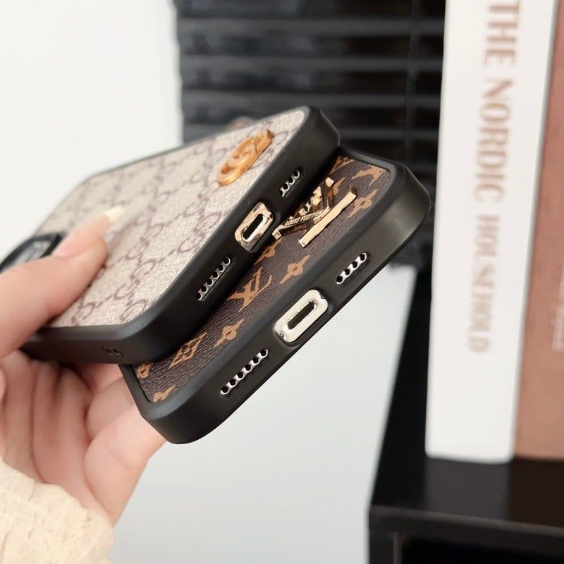 Lou Classic Brown Hand Chain Case na iPhone