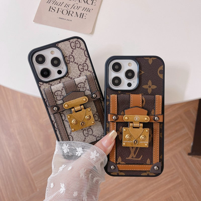 Lou GG kártyatartó láncos iPhone tok