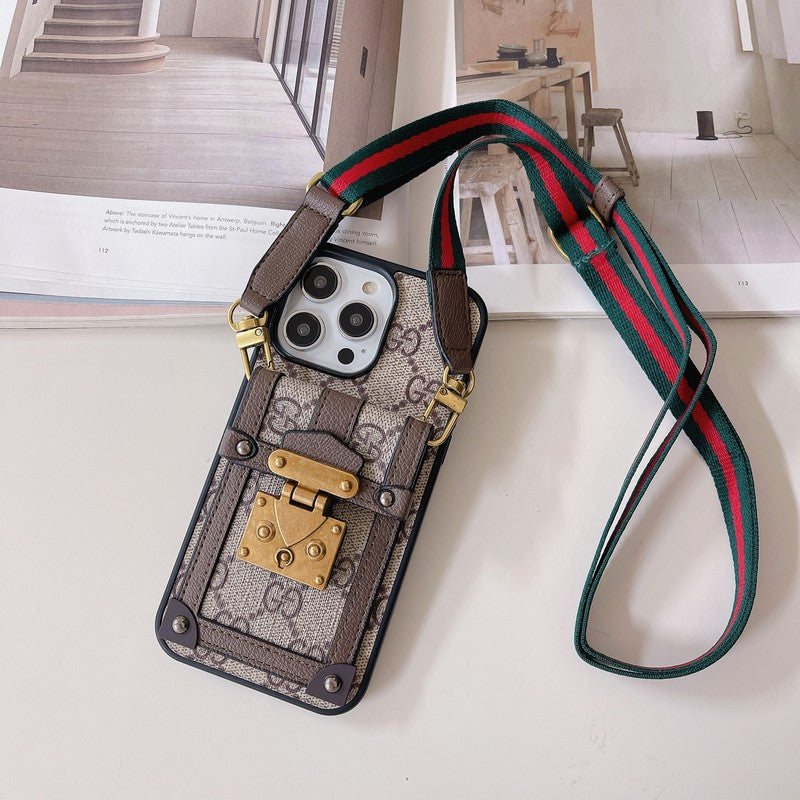 Lou GG kártyatartó láncos iPhone tok