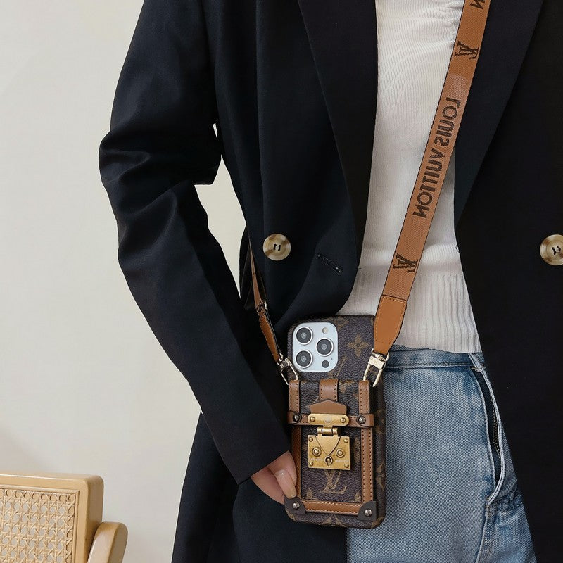 Lou GG kártyatartó láncos iPhone tok