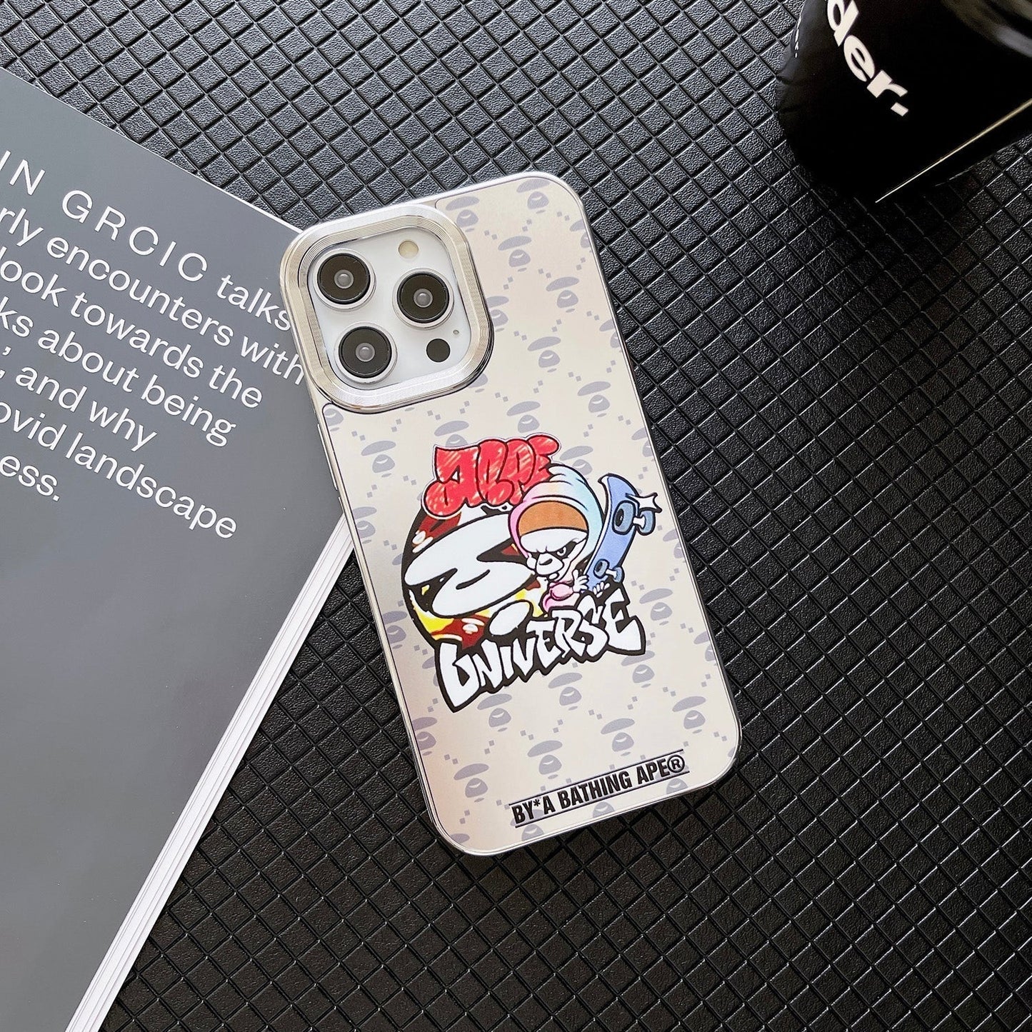 Husa AAPE Ape iPhone A25 A26