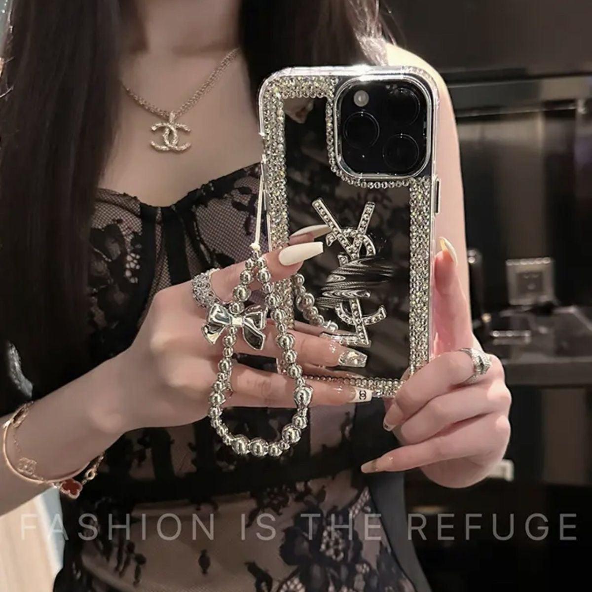 Glamorous Beauty Mirror iPhone-hoesje – Make-up en stijl voor onderweg!