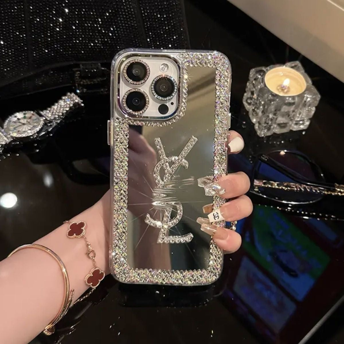 Glamorous Beauty Mirror iPhone-hoesje – Make-up en stijl voor onderweg!