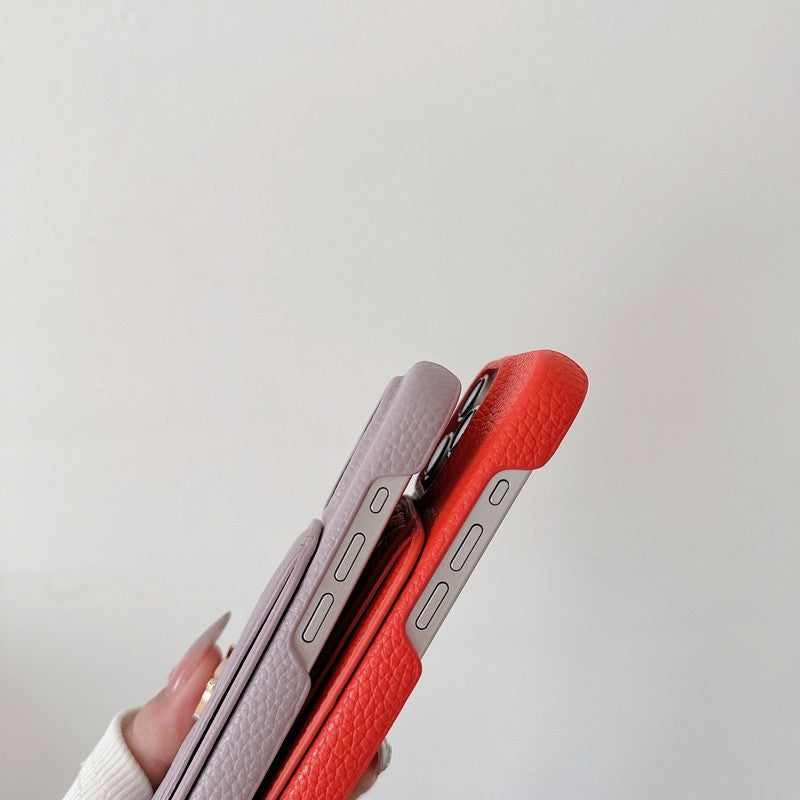 Skórzane etui na iPhone'a w kolorze torby Saint Card