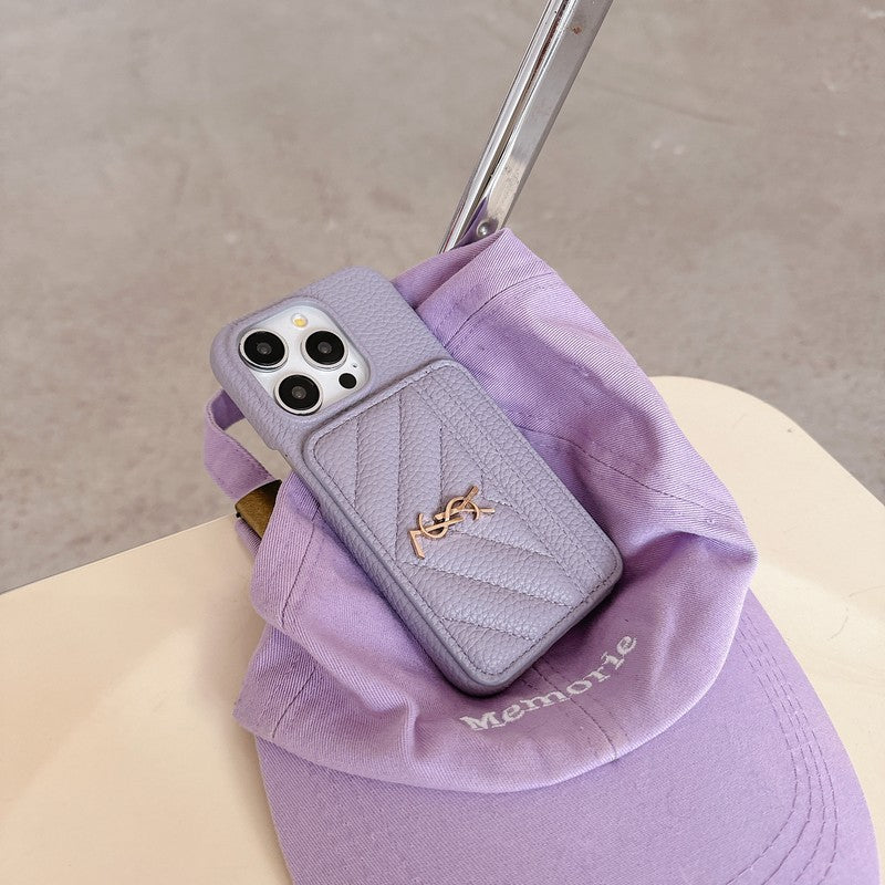 Skórzane etui na iPhone'a w kolorze torby Saint Card