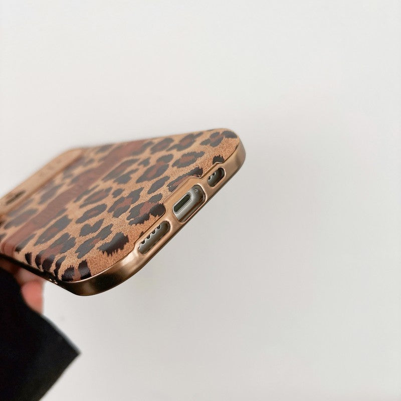 Кожаный чехол для iPhone CD коричневого цвета