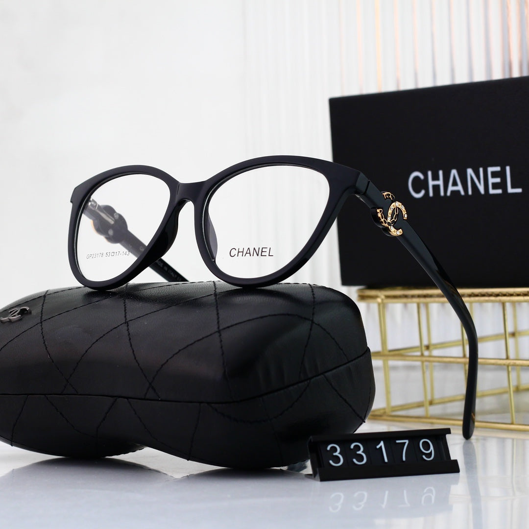 عینک با لوگوی فلزی الماسی گربه ای