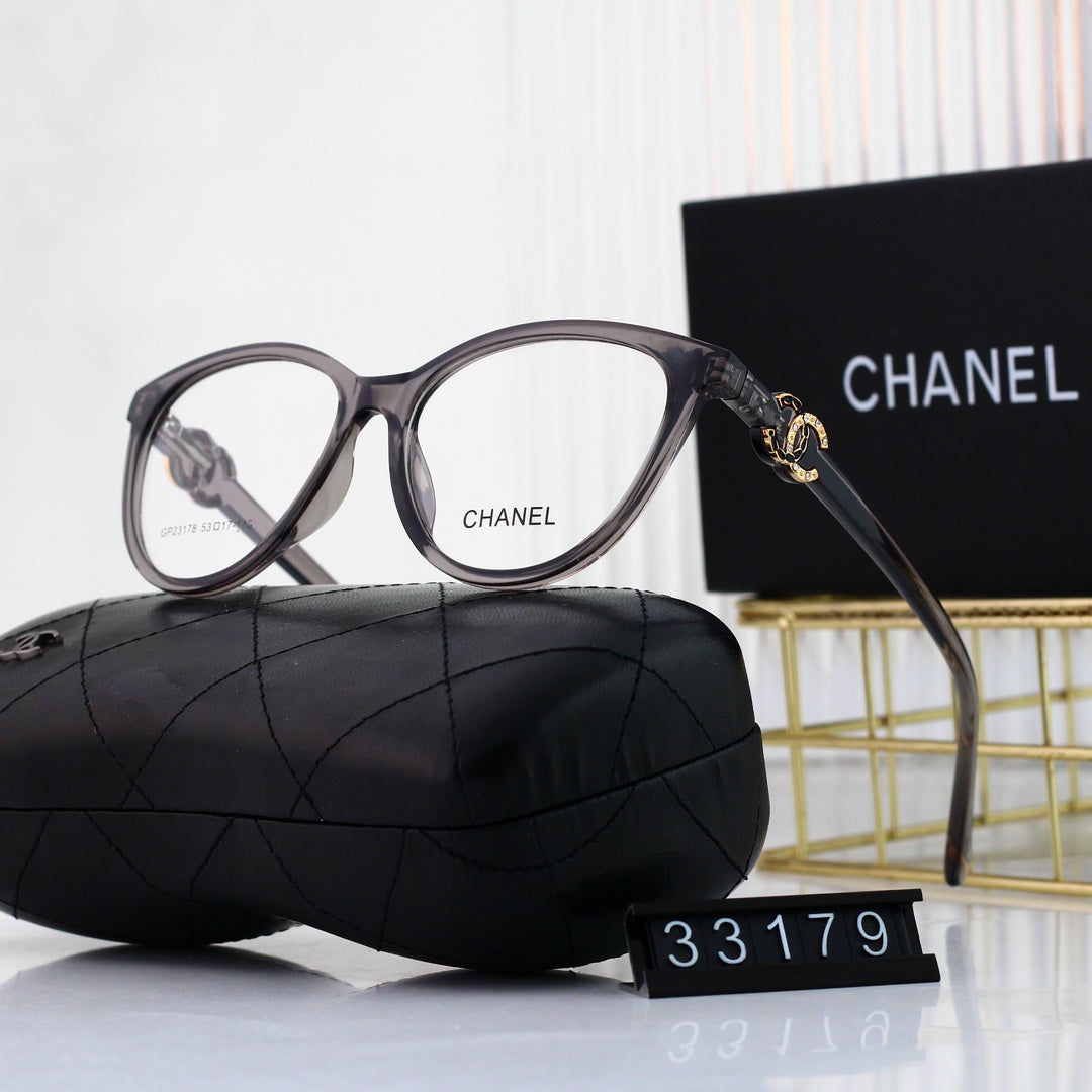 عینک با لوگوی فلزی الماسی گربه ای