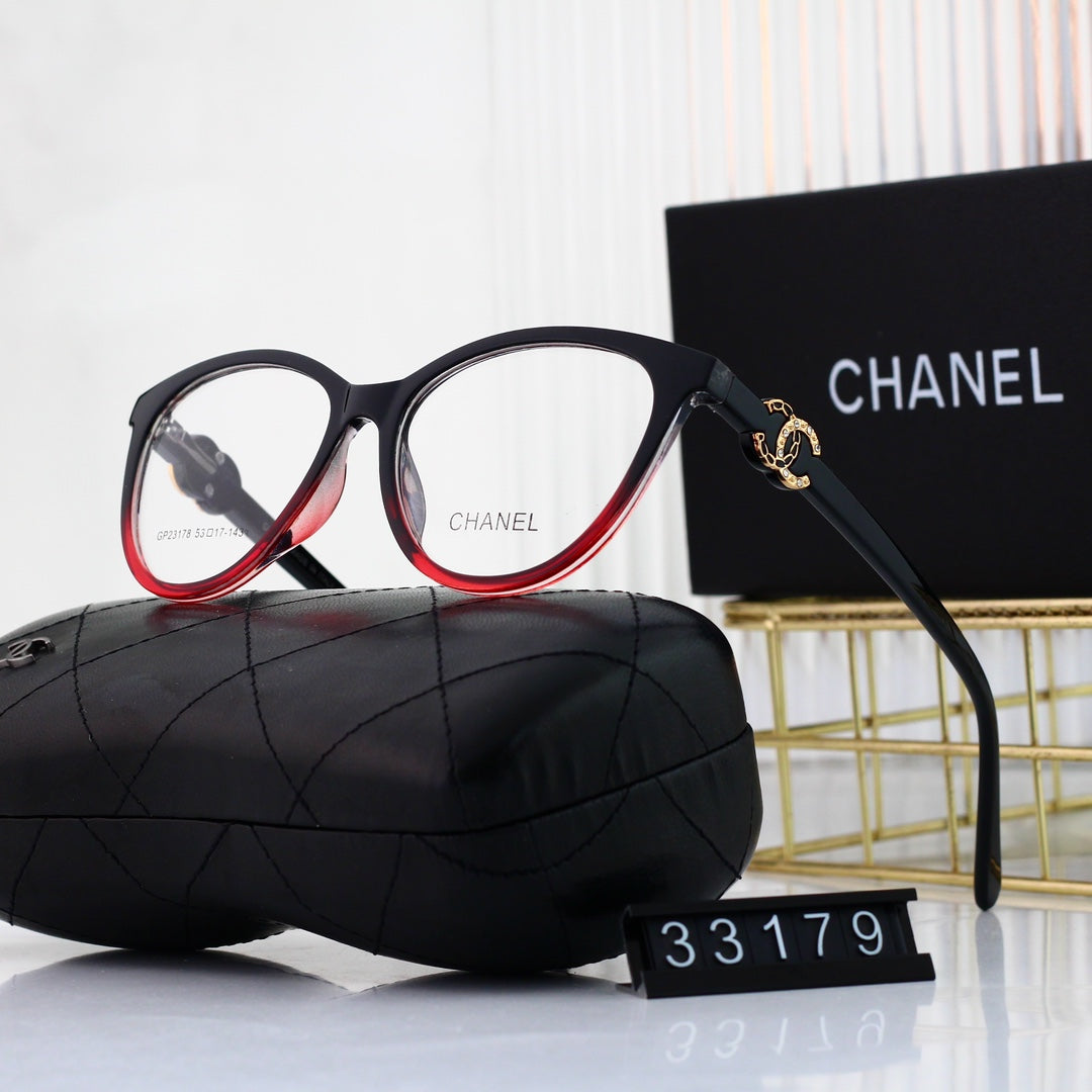 عینک با لوگوی فلزی الماسی گربه ای