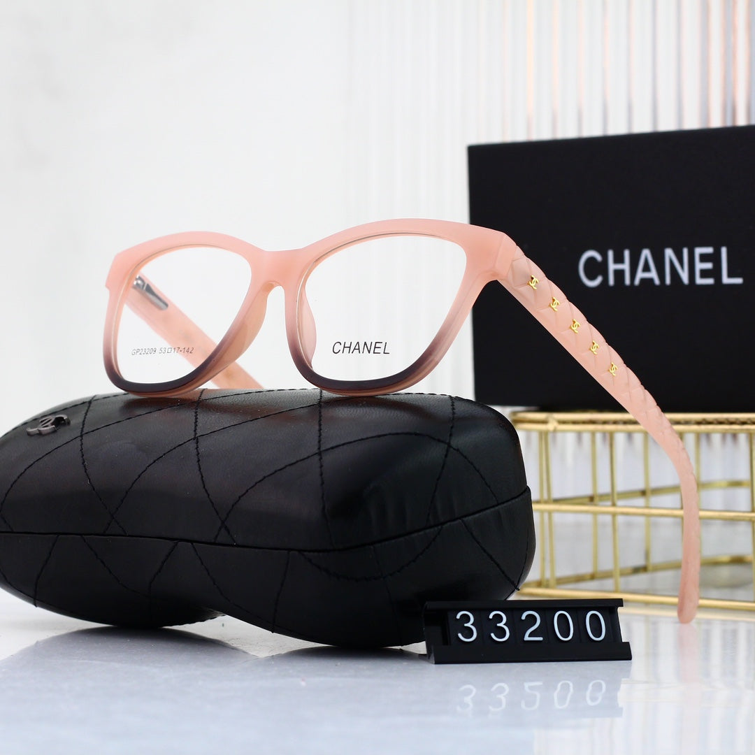 Stílusos fémkeretes szemüveg